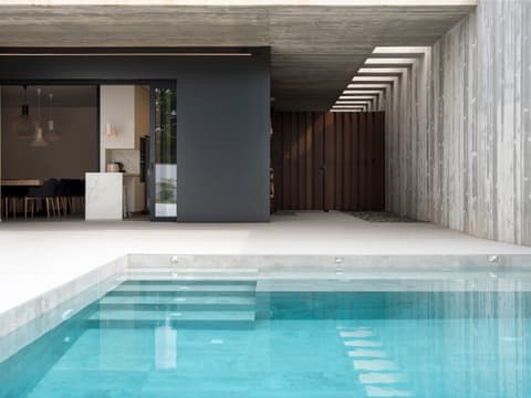 piscina exterior casa